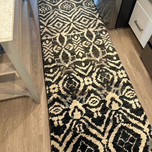 Runner Rug - Picture 3 of 3